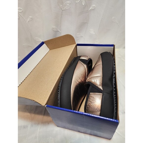 P448 WOMENS 40 SZ 9 GOLD SLIP ON LABY SNEAKER SLIPPER CHEETAH SHIMMER COMFY CUTE - Picture 14 of 15